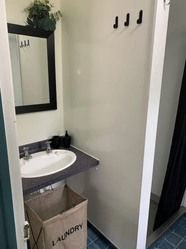 2 Bedrooms Cottage