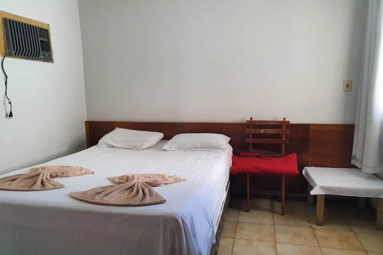 OYO Loretis Hotel