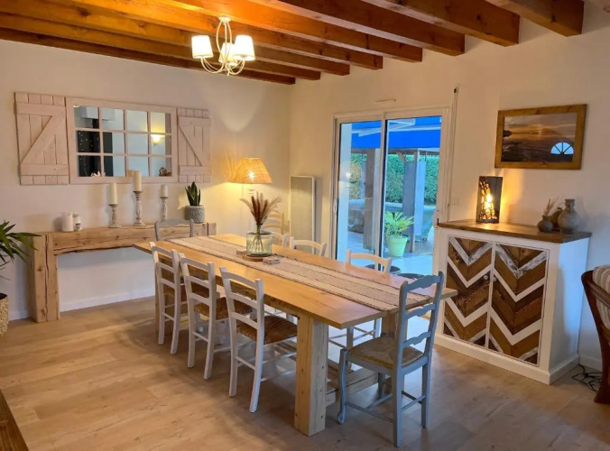 Charming villa, tranquillity by the forest