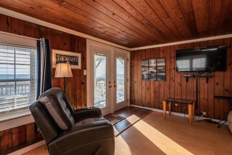 Heather Leigh by Oak Island Accommodations