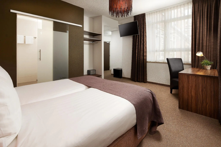 Hotel La Reine