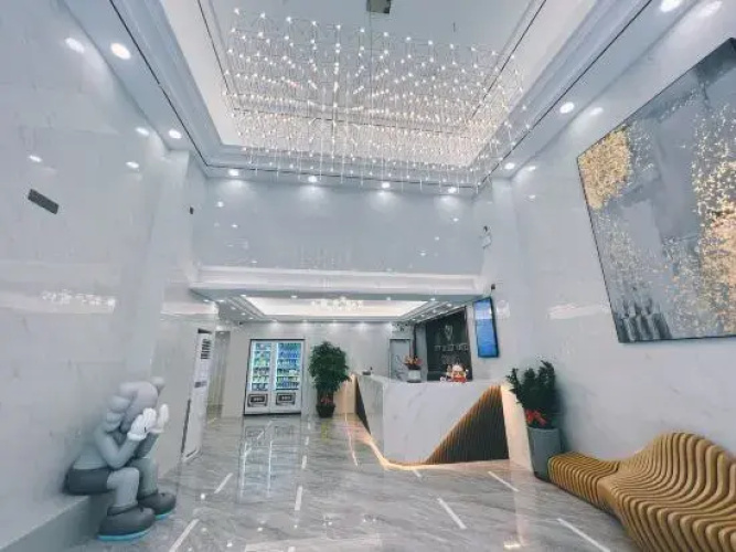 Hotels in Boly