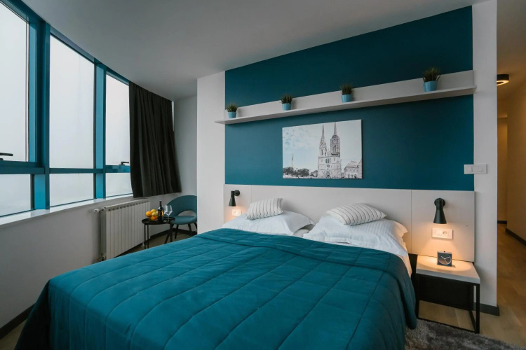 Hotel Blue