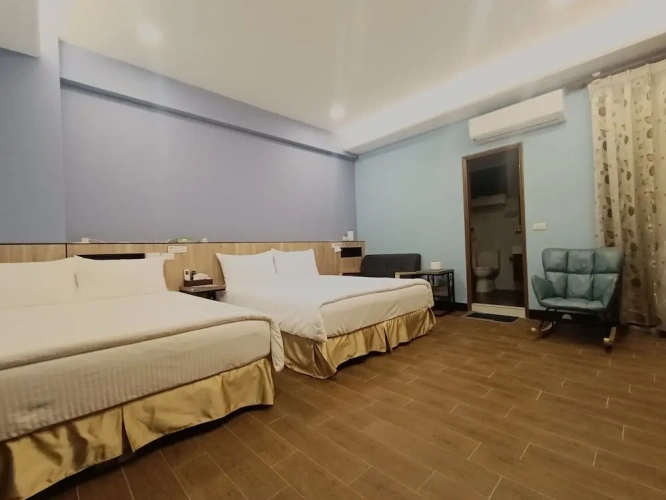 Standard Quadruple room