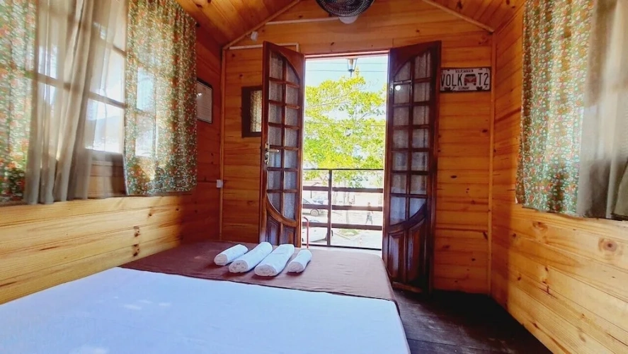 1 Bedroom Cottage beachfront