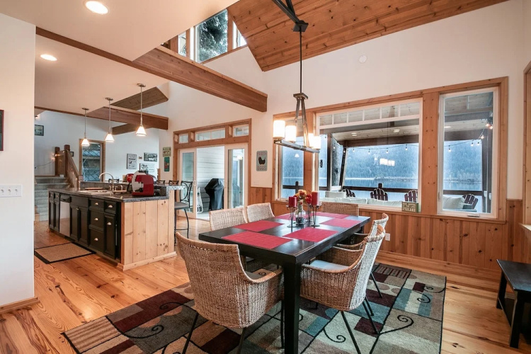 Lazy Bear Lodge