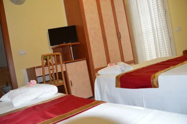 Hotel Carolin