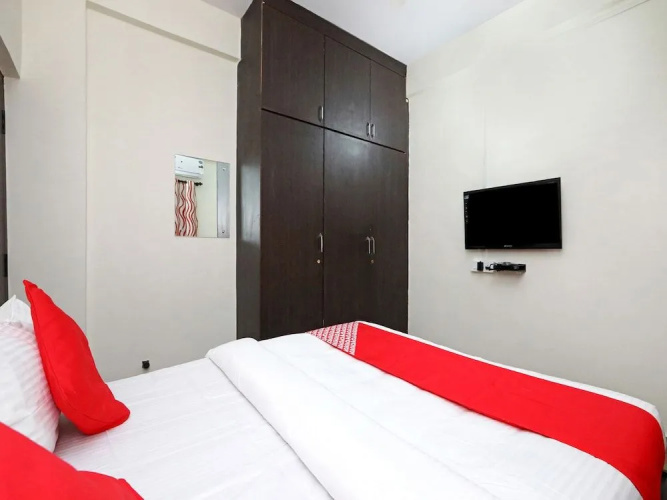 Oyo 24948 Golden Sands