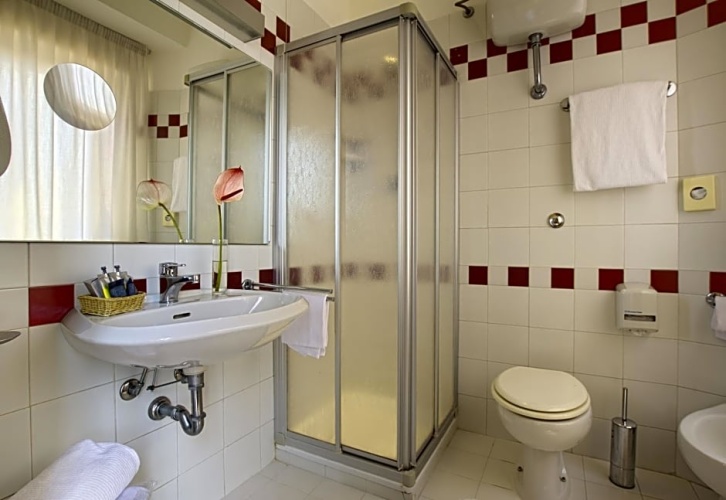 Economy Double room with balcony and with view