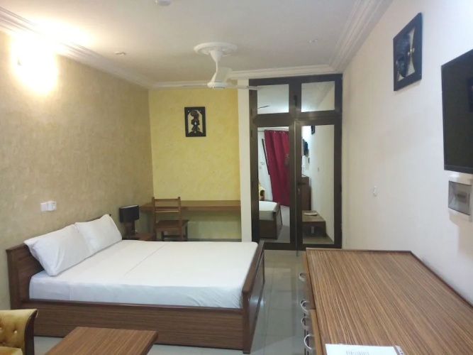 Sarada Lodge Hotel