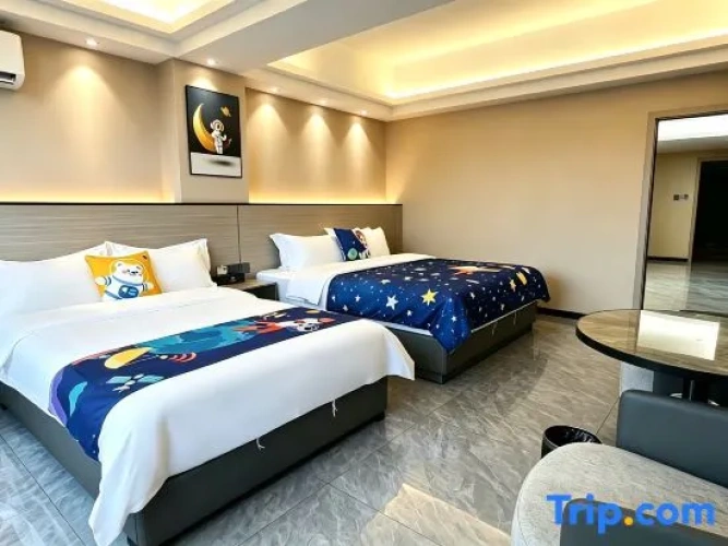 Twin Family Suite