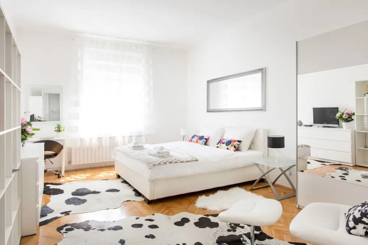 Spacious 2bdr Apartment on Tkalciceva Street