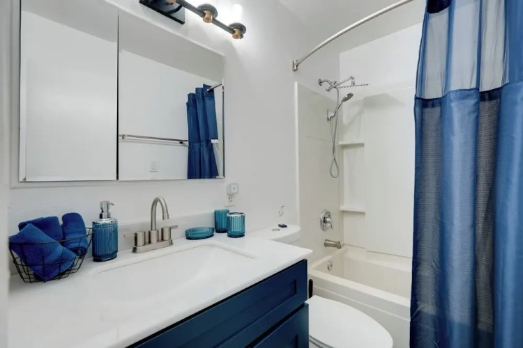 3 Mi to Roosevelt Row Arts District: Apt w/ Patio