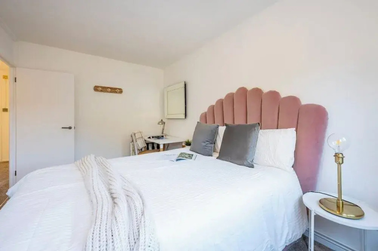 Beautiful 3bed house 7 min to Hyde Park