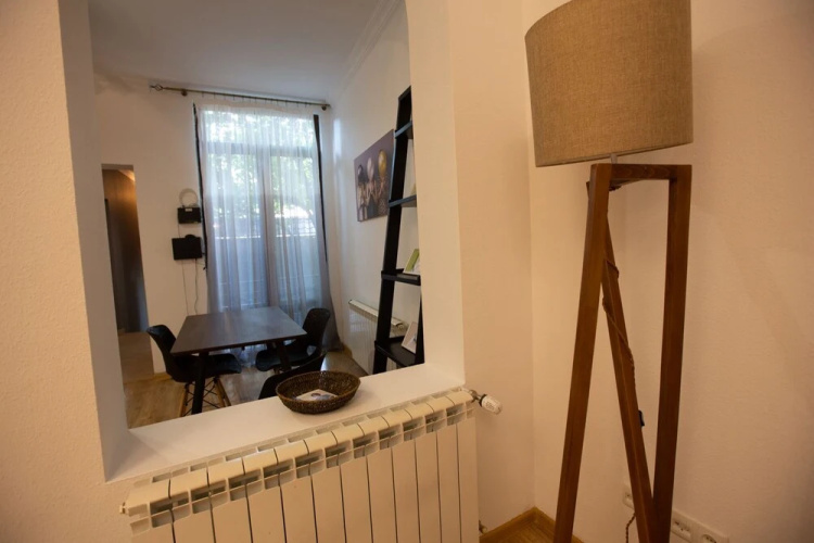 Veranda House on Samreklo 25