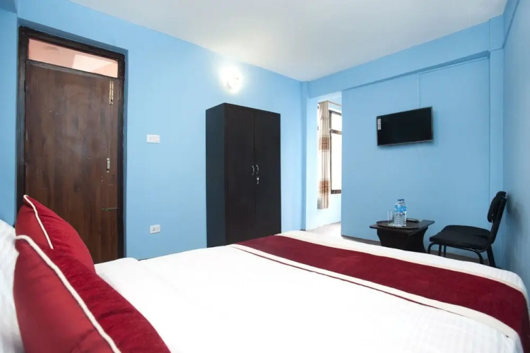 Oyo 419 Hotel Crossroads