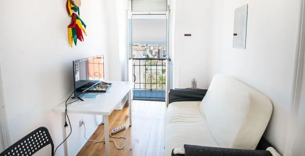 Economy Double room with balcony and with river view
