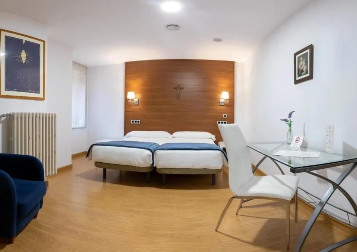 Economy Twin room