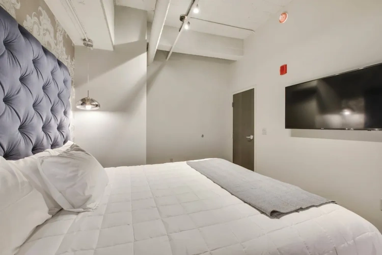 1 Bedroom Suite