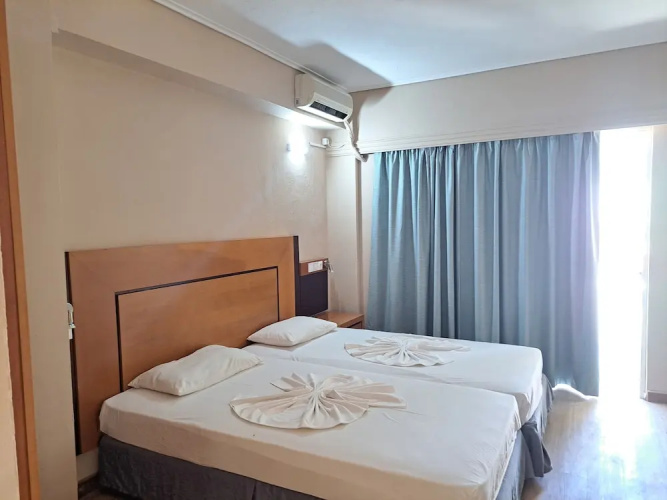 Bristol Hotel & Apartments