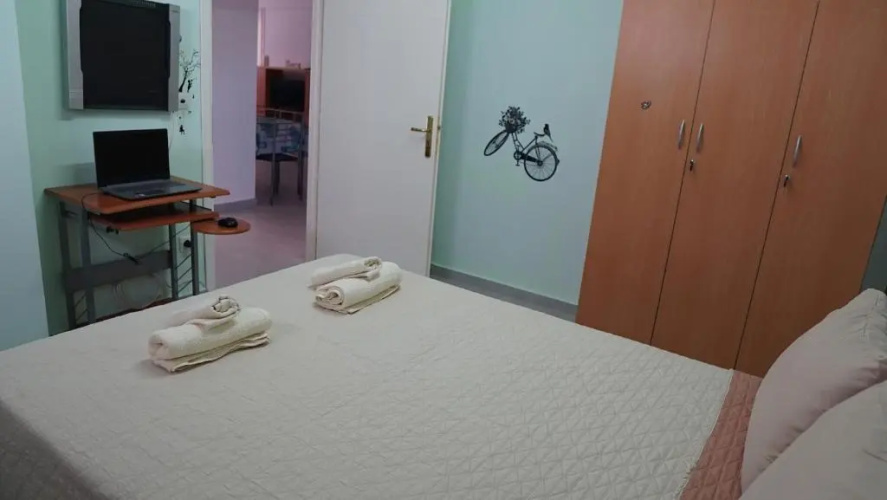 Nikolas Family Apartments