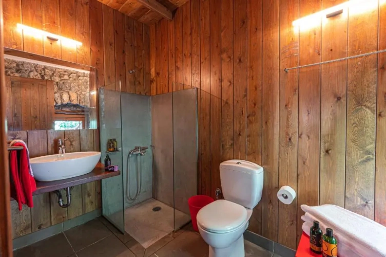 3 Bedrooms Villa