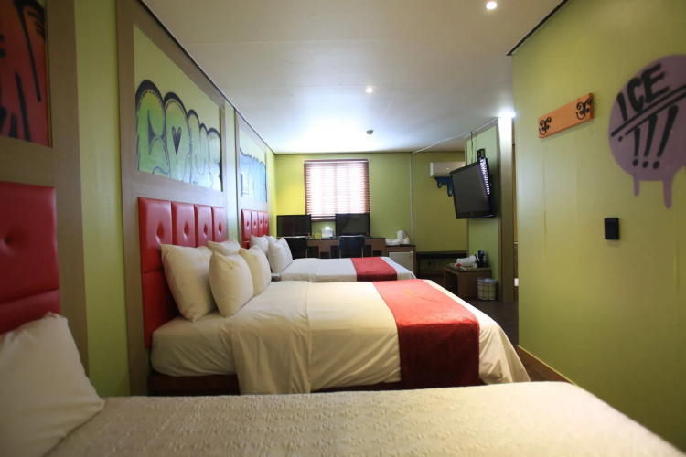 Chakan Hotel