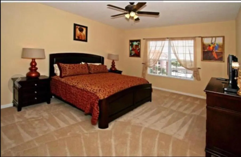 Executive 3 Bedroom Villa at Universal