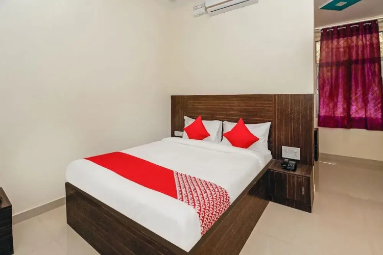 Hotel Summer Hill by OYO Rooms