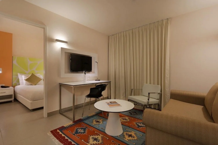 Desert Irus Hotel