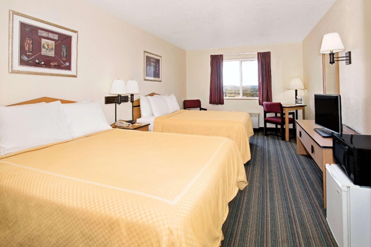 Quadruple Suite