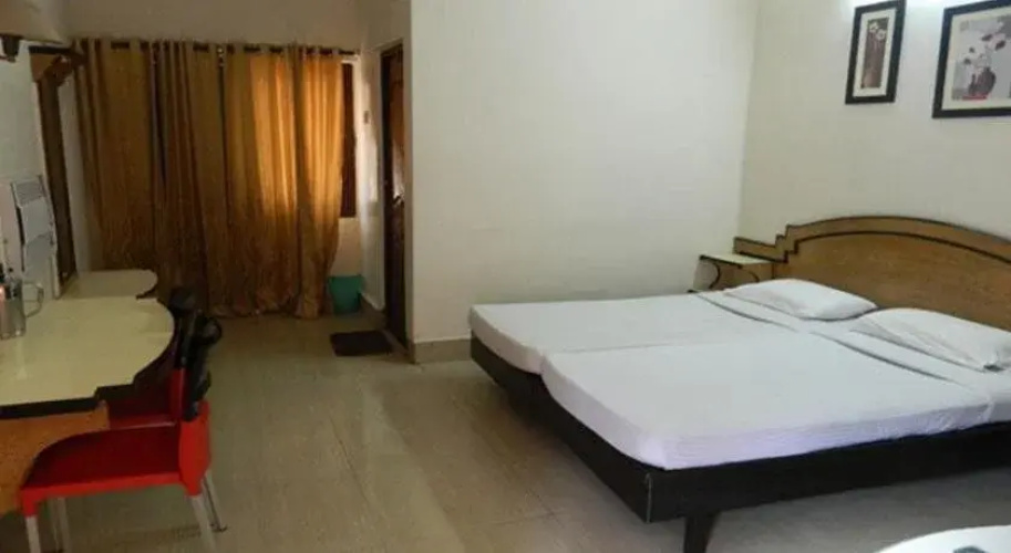 Hotel Priya