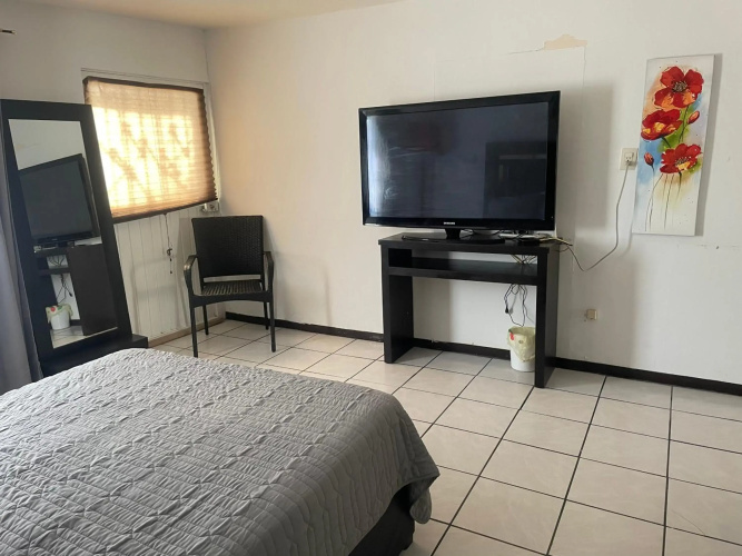 Departamento privado con cochera y WIFI