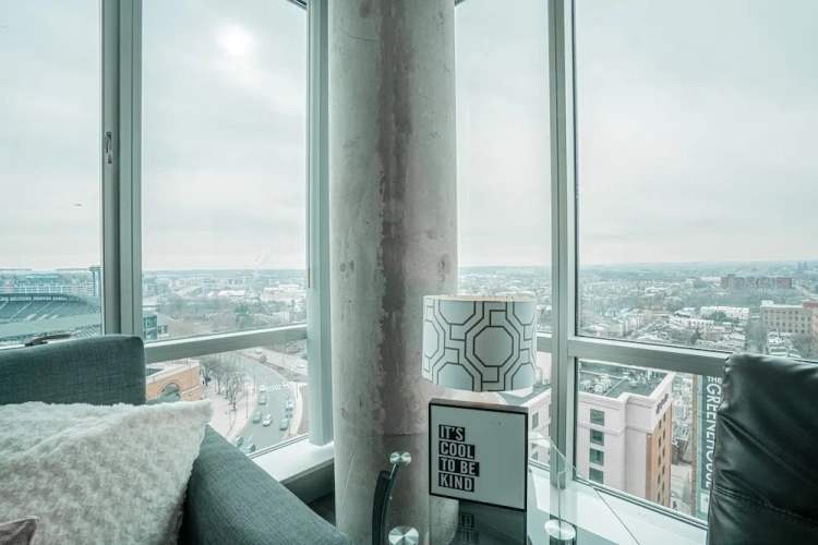 2 Bedrooms Apartment