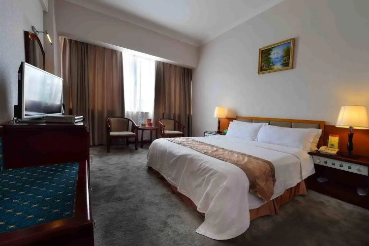 The Overseas Chinese Building Hotel