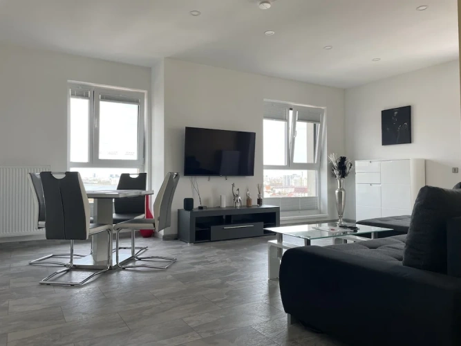 Grand Apartment
