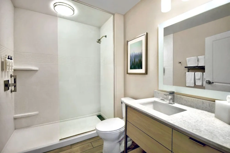 1 Bedroom Single Suite
