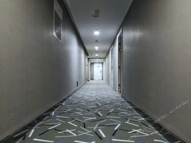 Ailuo Concept Hotel