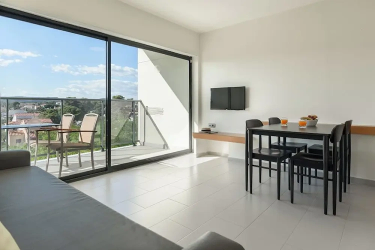 Standard Double room with balcony and with mountain view