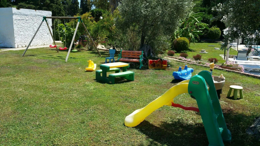 Theatraki Apartments