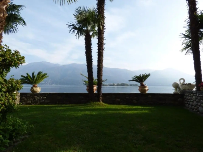 Studio with lake view