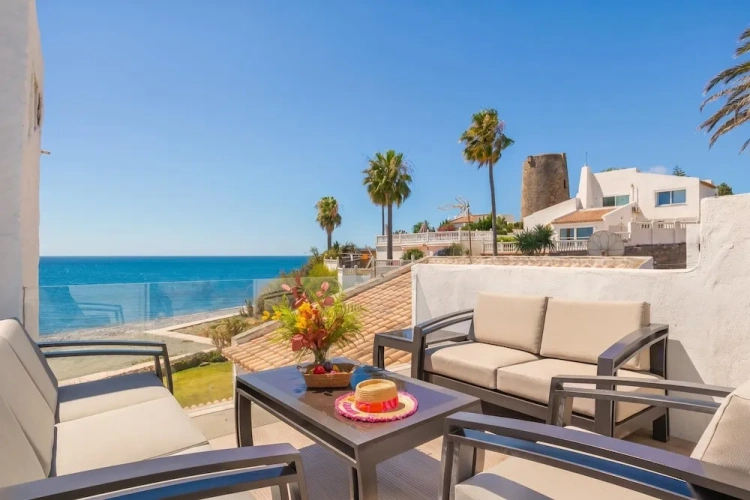 Family Villa with sea view