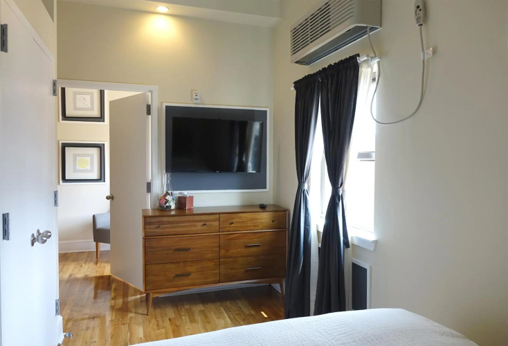 Henry Norman Hotel