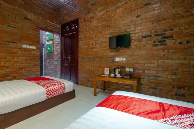 SPOT ON 1931 Kampung Osing Inn