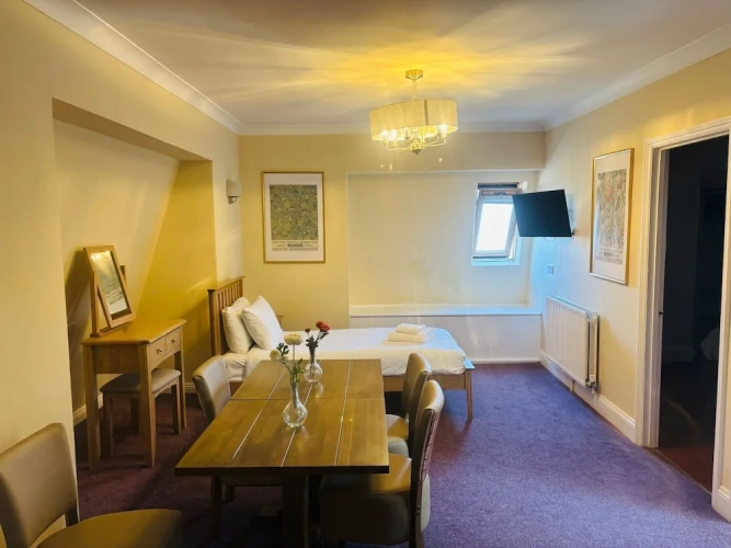 Standard Quadruple Family room