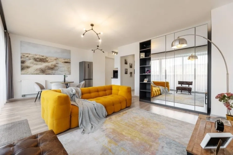 Deluxe Apartment with balcony and with city view