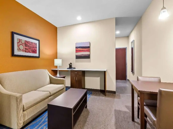 Quadruple Suite