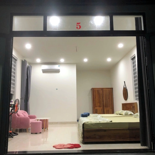 Comfort room with garden view