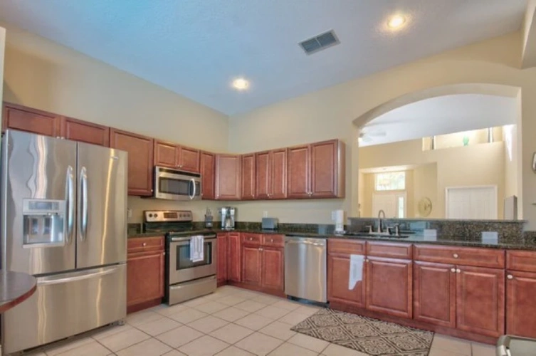 4 Bedrooms Cottage