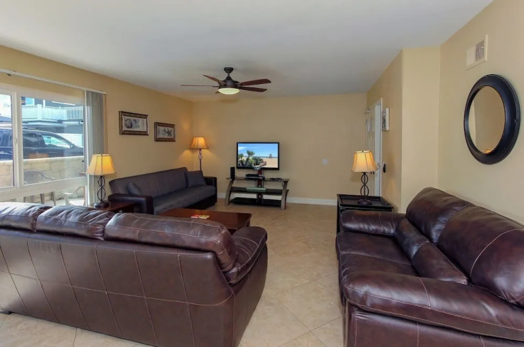 Seashore A (68293) - 2 Br townhouse by RedAwning
